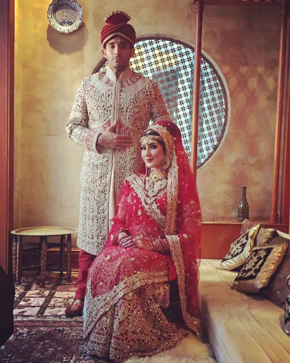 Mirip Kareena Kapoor, 10 Pesona Tania Nadira dengan Baju India