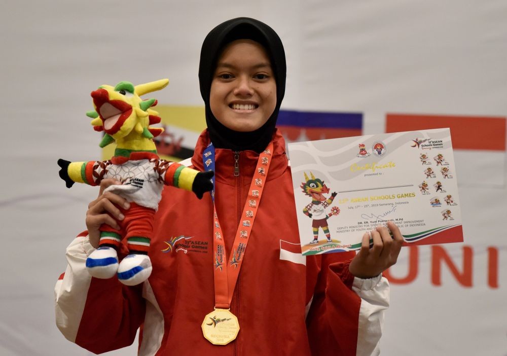 [FOTO] Aksi Pesilat Indonesia di Ajang ASEAN School Games 2019