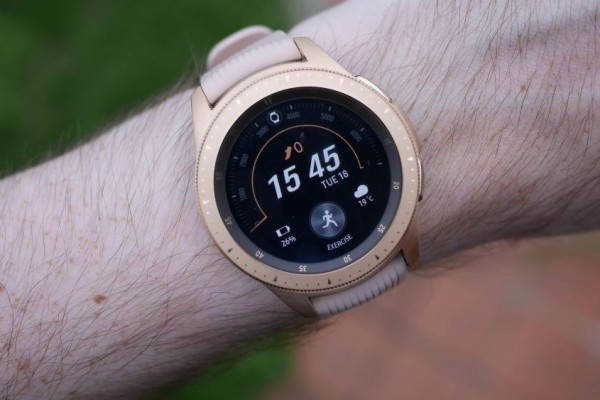 7 Smartwatch Android Terbaik di 2019, Jadi Makin Stylish!