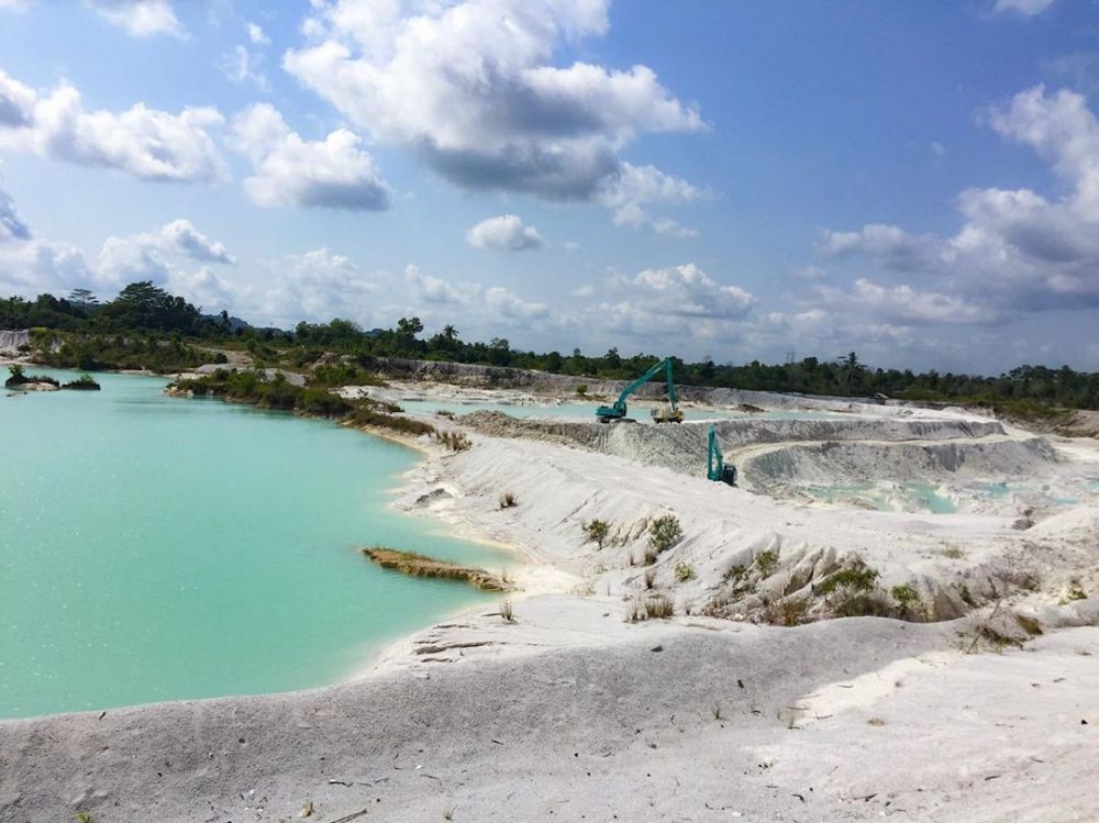 Info Wisata Danau Kaolin Belitung Rute Harga Tiket Tips