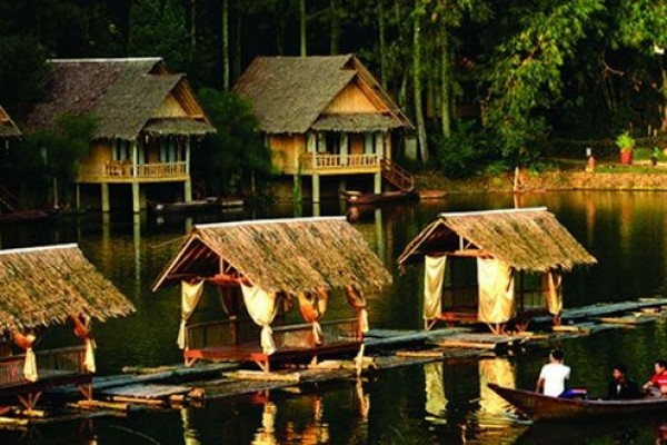 10 Destinasi Wisata Favorit di Jawa Barat