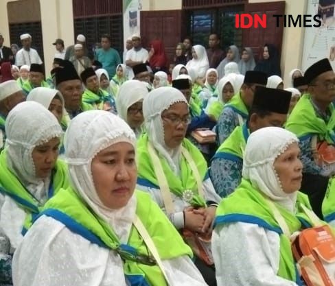 Diiringi Qari Internasional, Jemaah Calon Haji Binjai Berangkat 