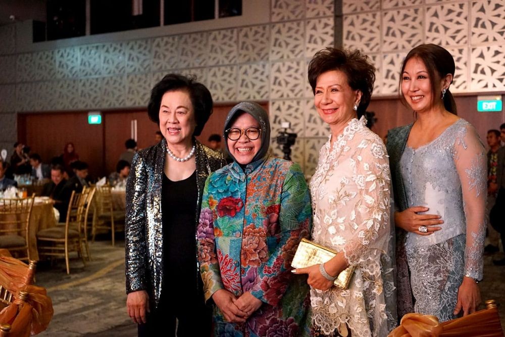 Risma Raih Penghargaan Pemberdayaan Perempuan oleh Her Times Singapura