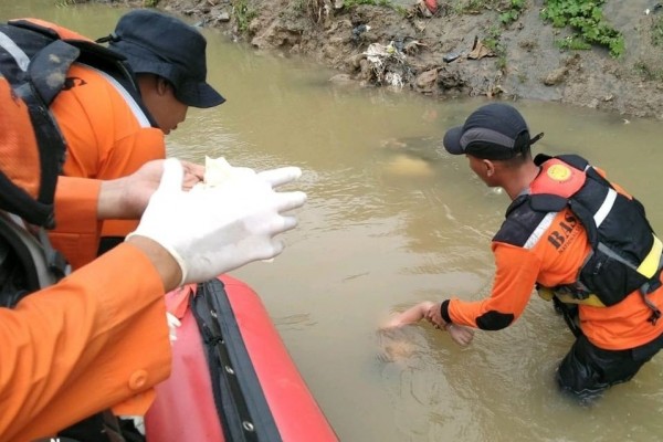 Terpeleset ke Sungai saat Main, Bocah 4 Tahun Ditemukan Tewas