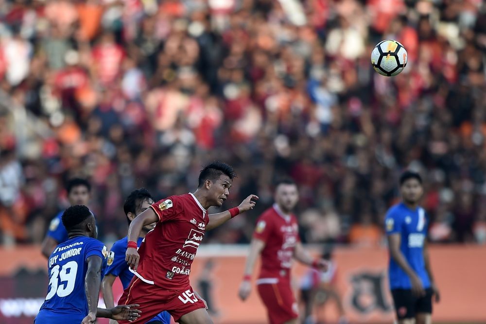 Jelang Final, Kaca Bus Persija Dilempari hingga Pecah