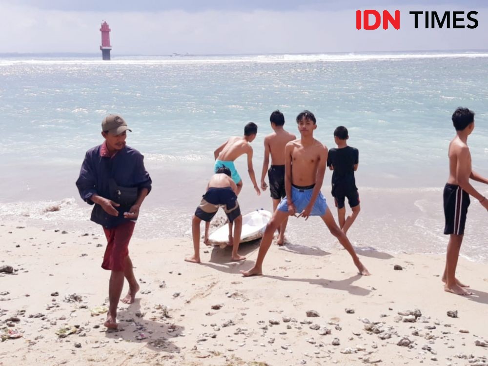 Penyewa Kano Keluhkan Sepinya Kunjungan Wisatawan Ke Pantai Sanur