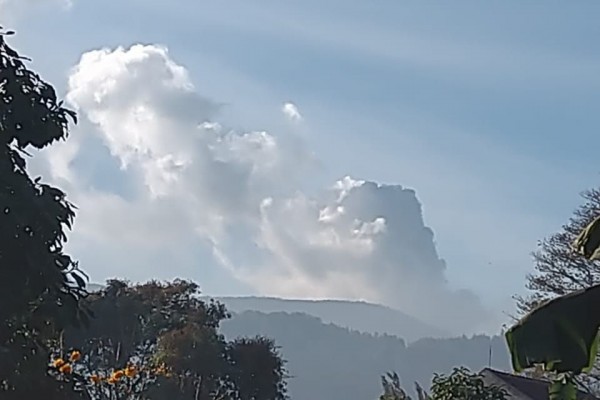 Download 620 Koleksi Gambar Gunung Takuban Perahu Paling Bagus Gratis