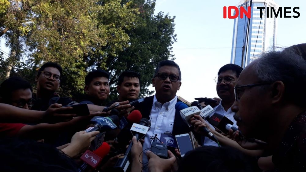 Kadernya Membangkang, Ketua DPC PDIP Surabaya Tak Berkomentar