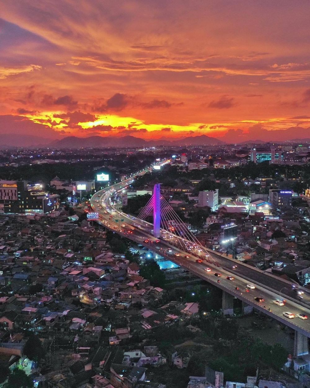 7 Spot Sunset Terbaik di Bandung, Bikin Mata Enggan Berkedip!