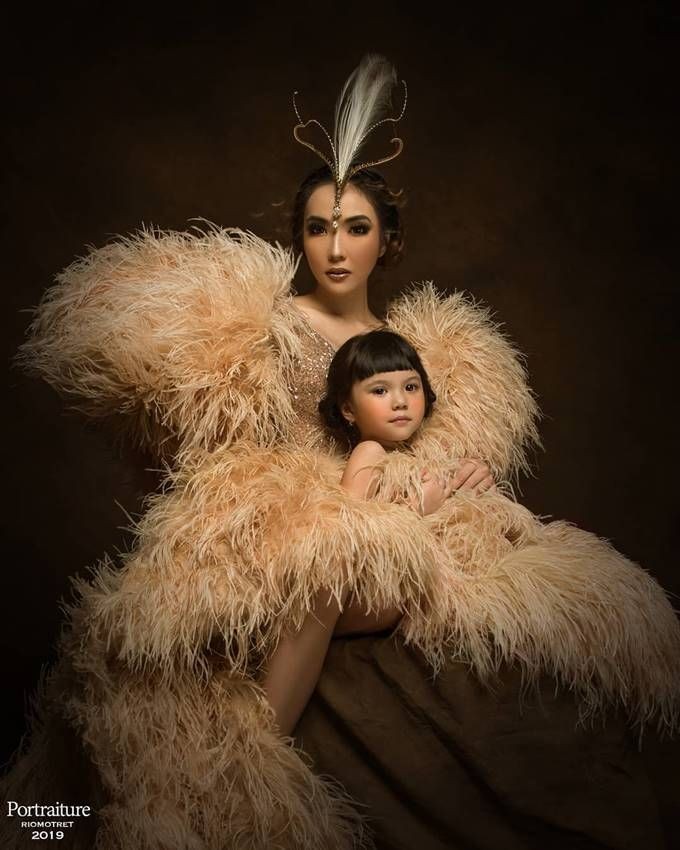 Bertema Lion King, Ini 10 Potret Istimewa Selebriti Karya Rio Motret