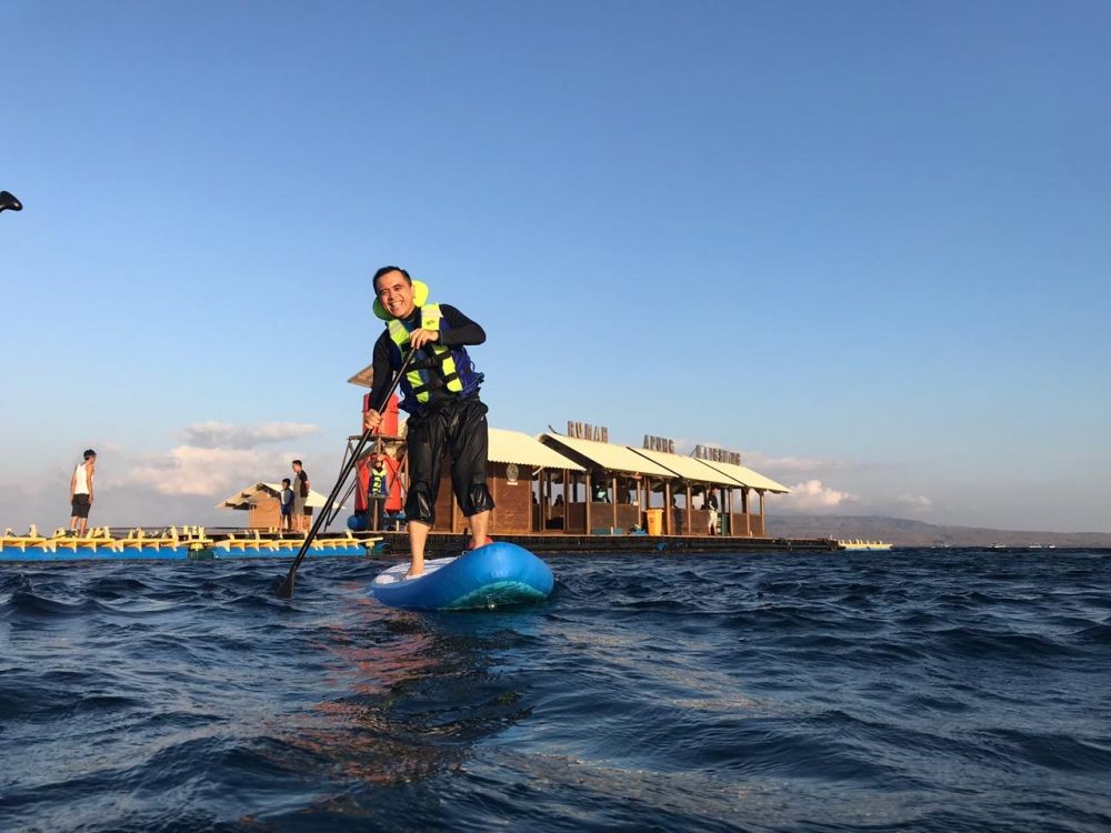 Wisata Bahari Banyuwangi Punya Paddle Board yang Perlu Kamu Coba