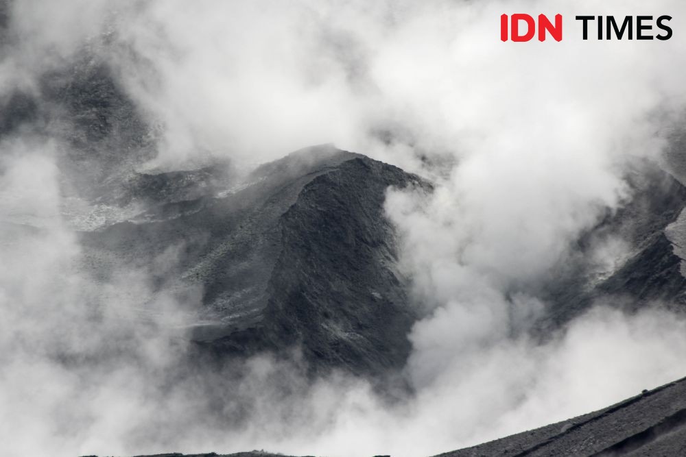 [FOTO] Menengok Gunung Tangkuban Parahu Pascaerupsi Pekan Lalu