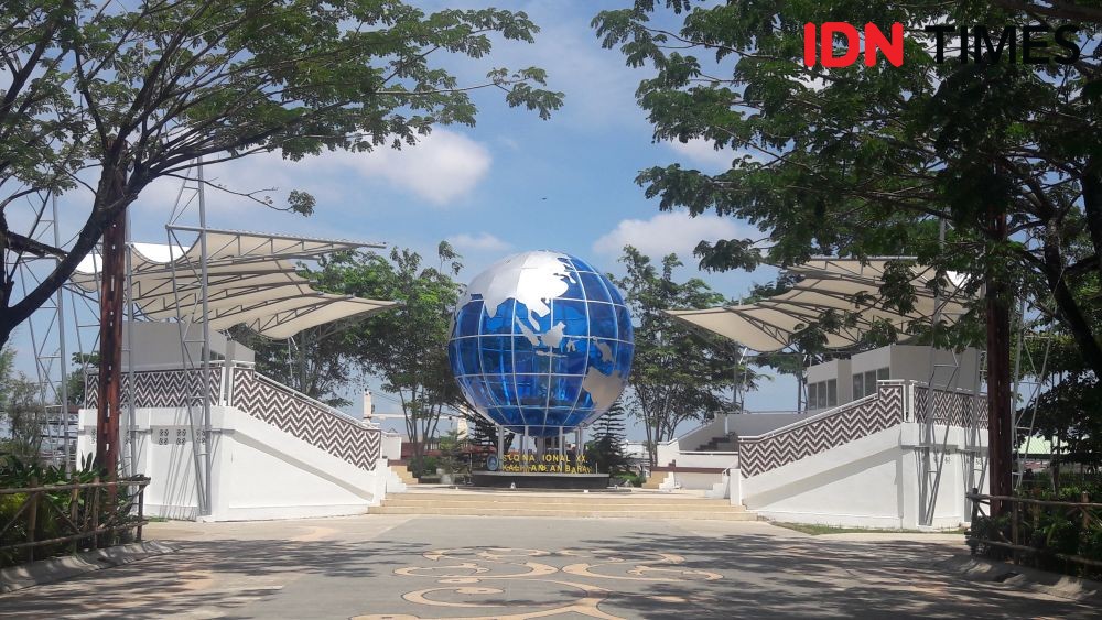 Tugu Khatulistiwa, Penanda Batas Lintang Bumi di Kota Pontianak