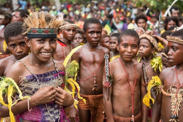 Gambar Pakaian Adat Orang Papua  Baju Adat Tradisional