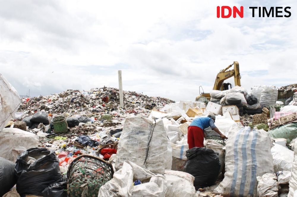 Warga Kota Serang Keluhkan Bau Lindi Sampah Tangsel 