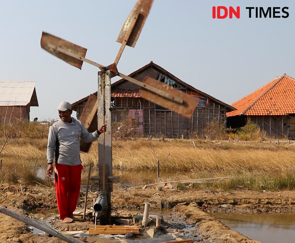 Nestapa Petani Garam Cirebon: Kala Hidup Lebih Asin Dari Garam