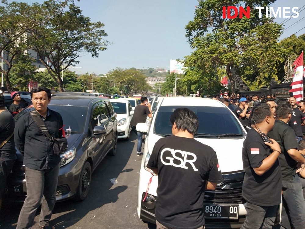 Bonusnya Dipotong, Ratusan Driver Online Semarang Mogok Kerja