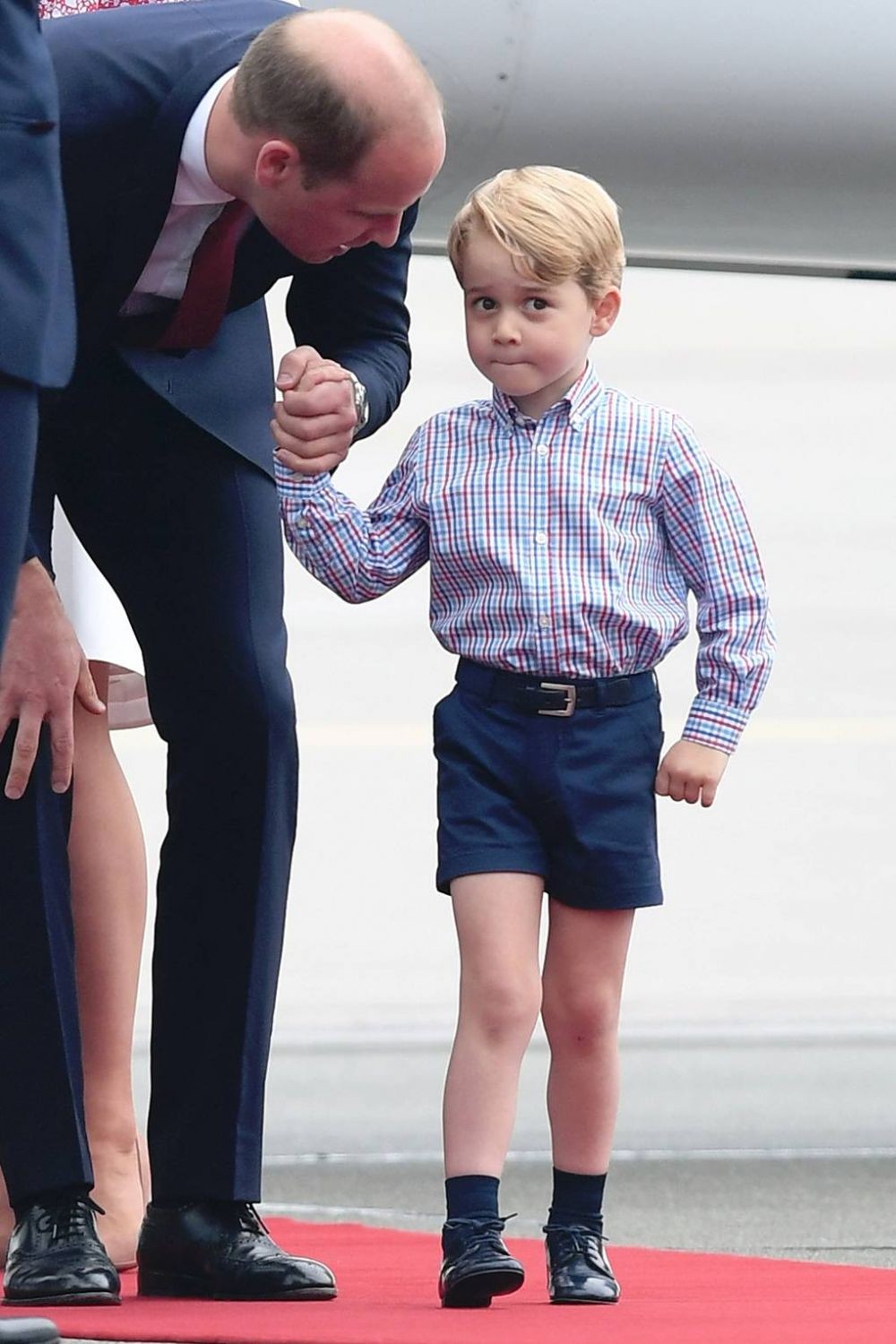 Cukup Ketat, Intip 10 Peraturan Berpakaian untuk Anggota Royal Family