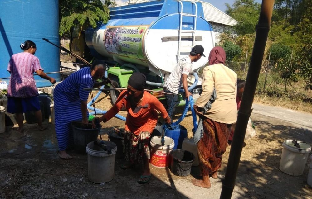 74 Desa di Bojonegoro Terdampak Kekeringan, BPBD Droping Air