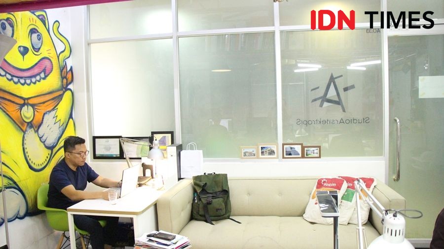 Inspirasi Dekorasi  Ruang  Kantor  Mini Ala Studio Arsitek 