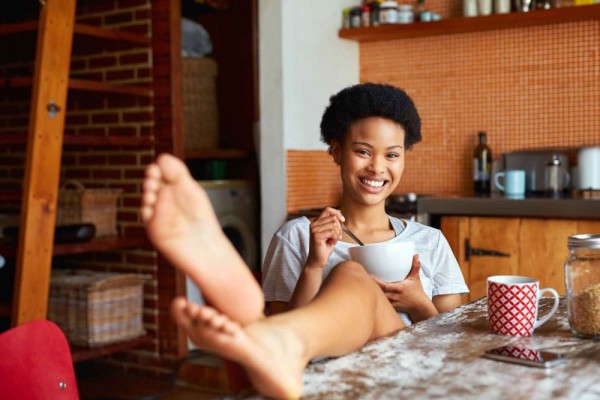 Kenapa Makan Pedas Bikin Kita Cegukan? Ini 7 Penjelasan Medisnya