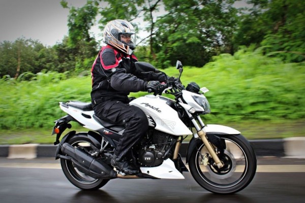 5 Aksesori Futuristik Buat Biker, Biar Keren dan Kekinian