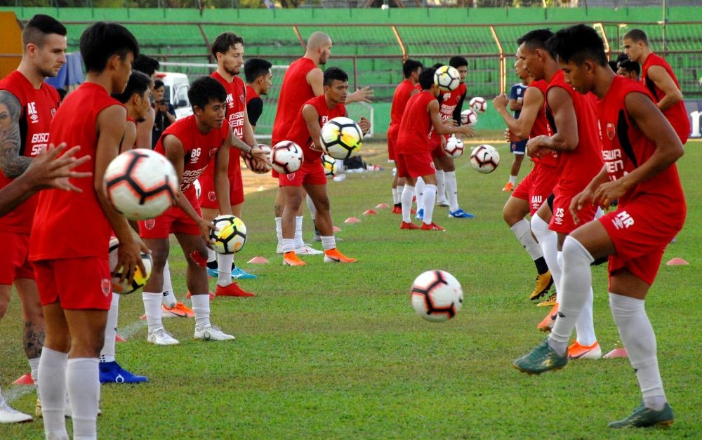 PSM vs Persib Bandung, Pluim Anggap Reuni dengan Robert Biasa Saja