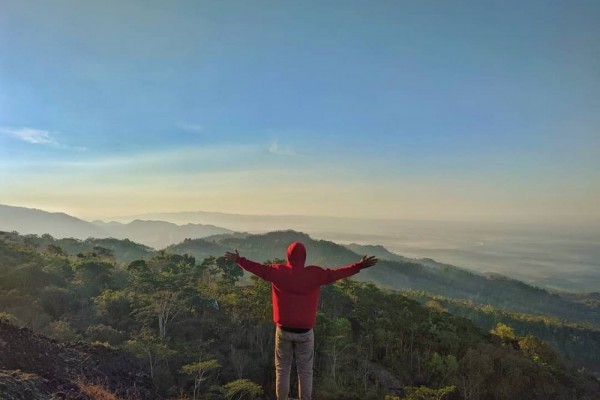 7 Inspirasi Liburan ala Lagu Didi Kempot buat yang Lagi Patah Hati