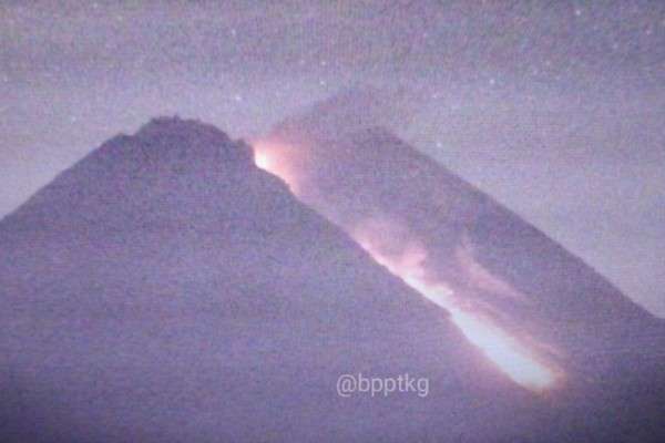 Dalam Semalam, Gunung Merapi 12 Kali Muntahkan Guguran Lava