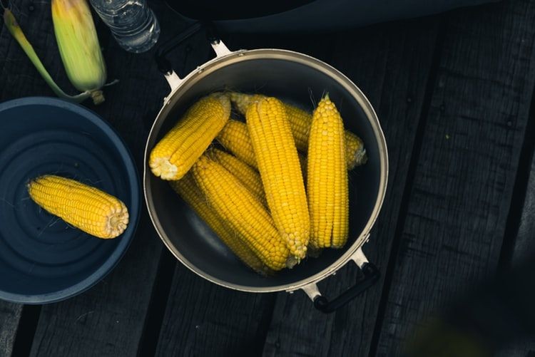  Resep  Bakwan  Jagung yang  Renyah  Ala Rumahan