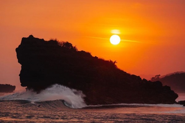 Terpopuler 30 Gambar Pemandangan Pantai Saat Matahari 