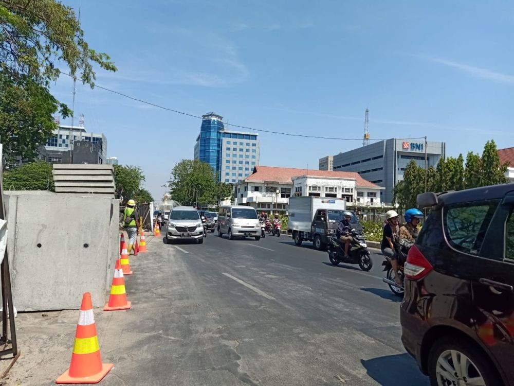 Molor Lagi, Pengerjaan Alun-alun Surabaya Temui Kendala