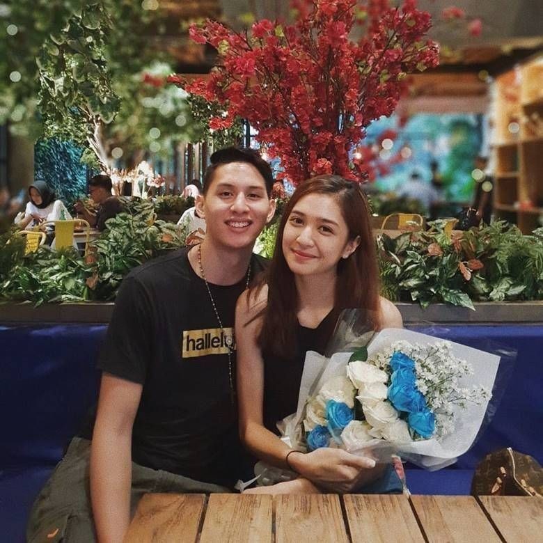 Dikabarkan Putus, Ini 10 Potret Kenangan Mikha Tambayong dan Daniel