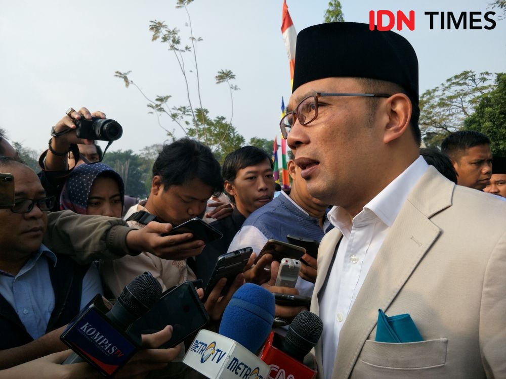 Jokowi dan Ridwan Kamil Titipkan Sapi Kurban di Masjid Raya Bandung