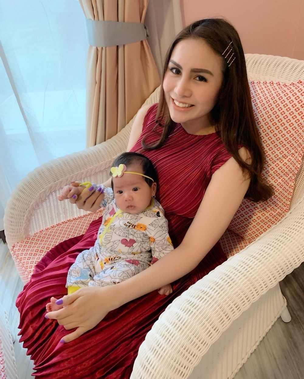 9 Style Momo Geisha Bareng Baby Briel yang Modis dan Kompak
