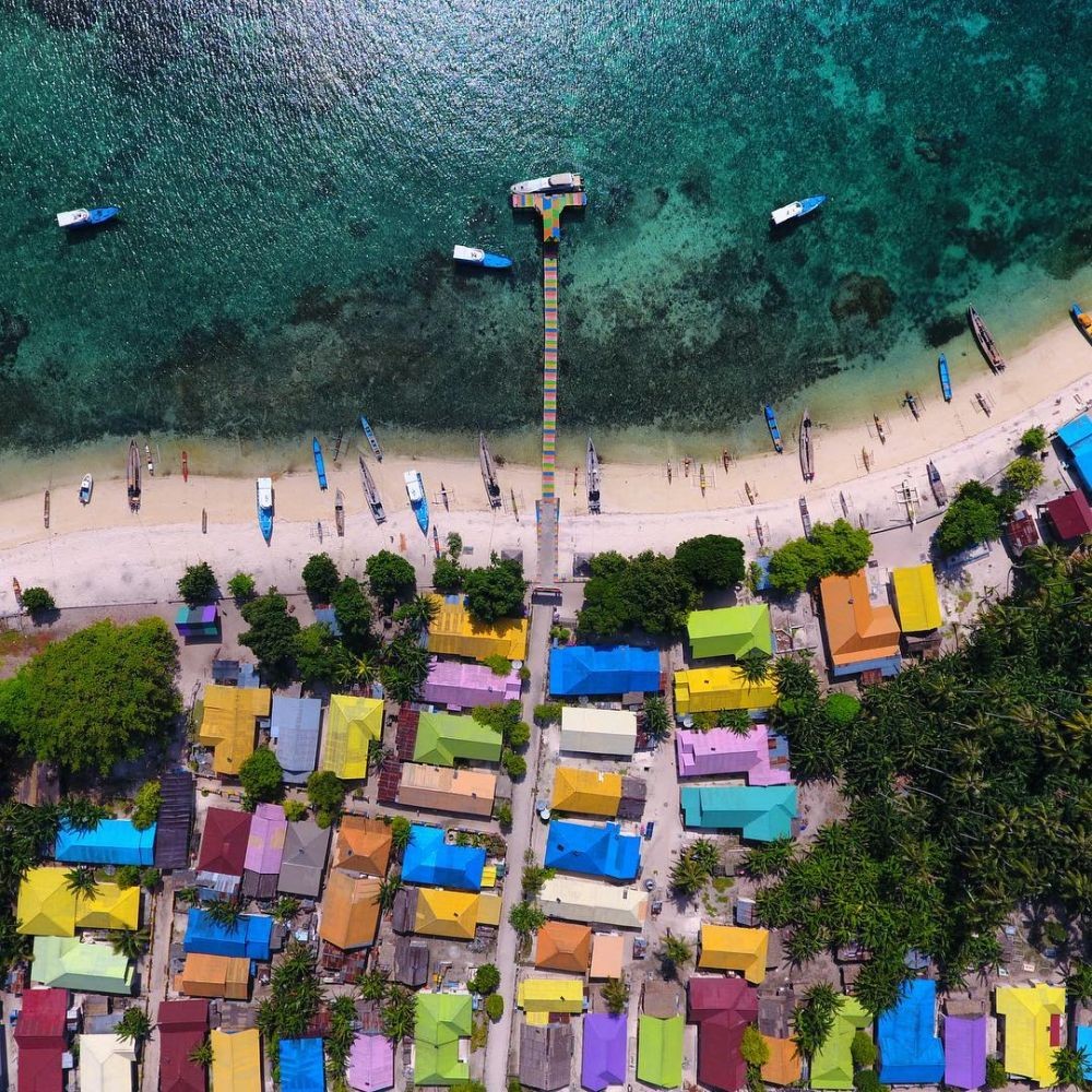 10 Tempat Wisata di Pulau Morotai Indonesia