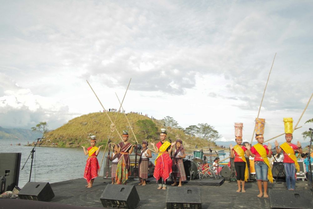 Tao Silalahi Festival, Camping Sambil Menikmati Panggung Seni & Budaya