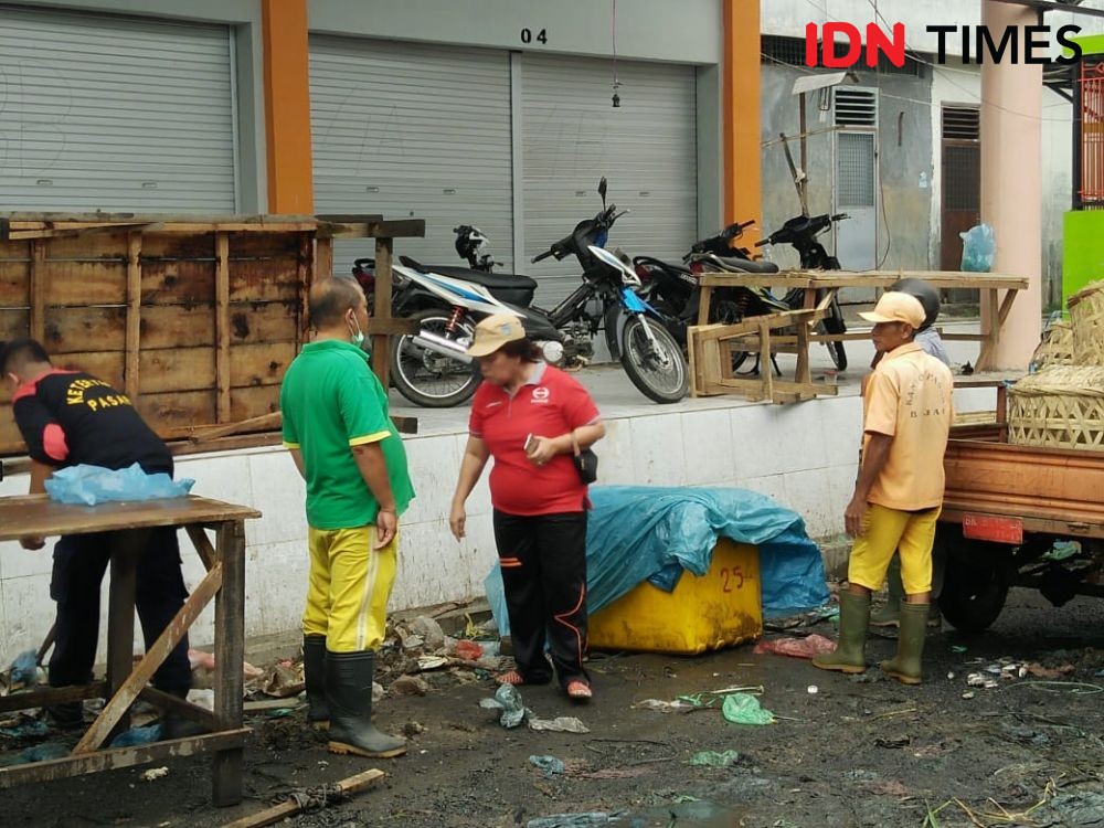 Bersihkan Pasar Tavip, Pemko Binjai Cek-cok dengan Pedagang Ikan