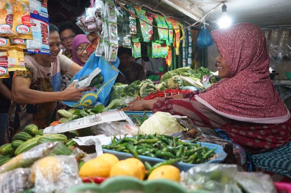Pemkot Surabaya Larang Restoran Hingga Supermarket Pakai Plastik
