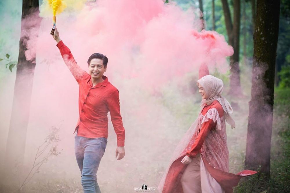 Prewed Berjilid-jilid, 10 Potret Roger dan Cut Meyriska Jelang Nikah