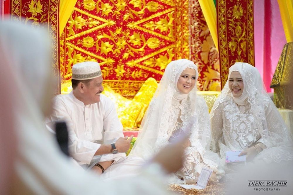 Sayang Keluarga, 10 Momen Harmonis Cut Meyriska & Ayah Tercinta