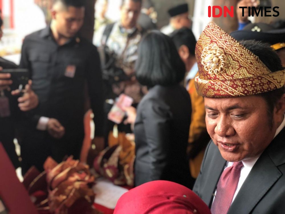Usai Beri Remisi, Herman Deru Borong Tanjak Buatan Warga Lapas Pakjo