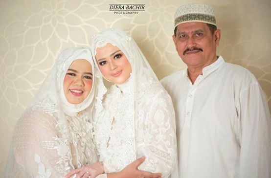 Sayang Keluarga, 10 Momen Harmonis Cut Meyriska & Ayah Tercinta