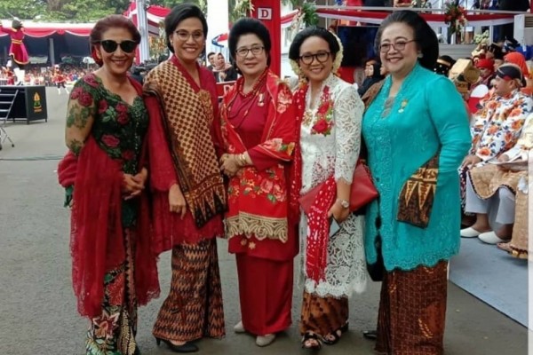 Pangling Banget, Kala Menteri Perempuan RI Kompak Berkebaya