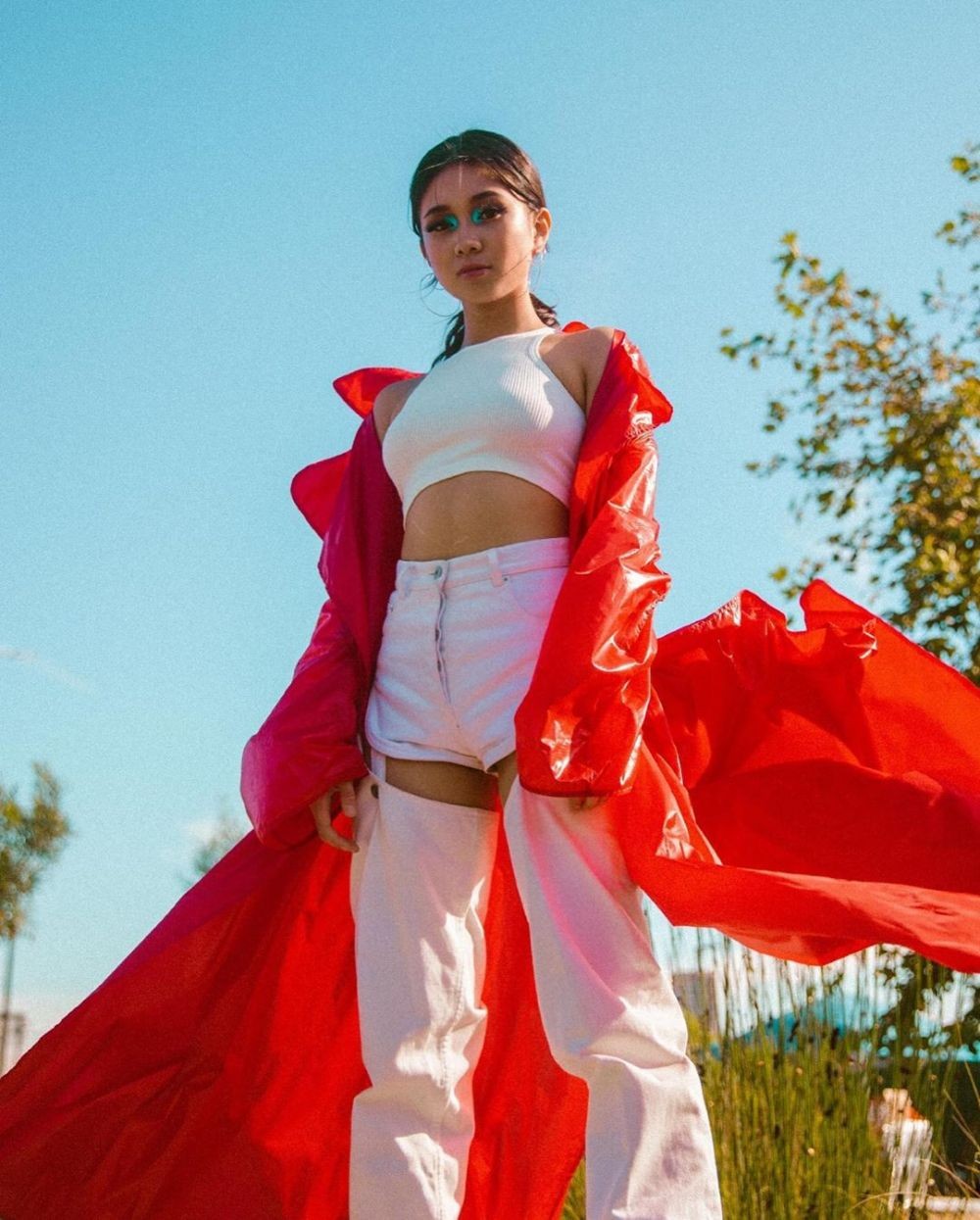Rayakan HUT RI, Rich Brian & NIKI Beri Kado Khusus dari Los Angeles