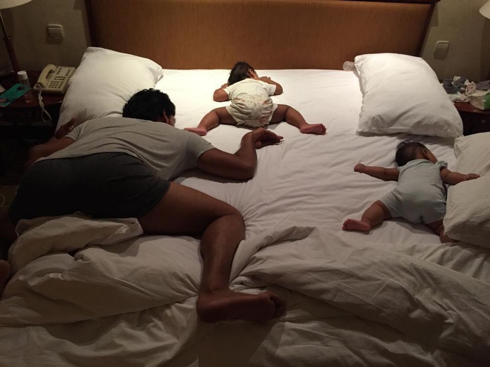 Kerap Berperan Antagonis, Dian Sidik Ternyata Family Man Sejati
