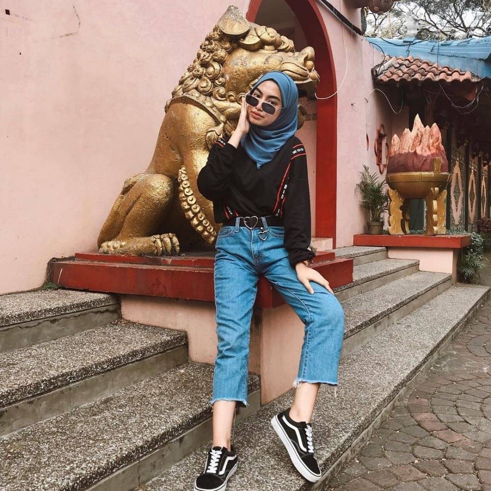 10 Ide Padu Padan Style Boyish Untuk Hijabers, Cocok Buat Si Tomboy!