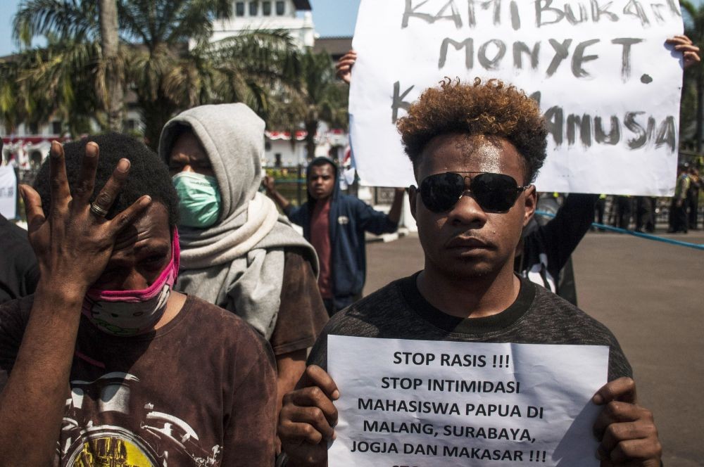 Polisi Bandung Beri Miras pada Warga Papua karena Hubungan Emosional