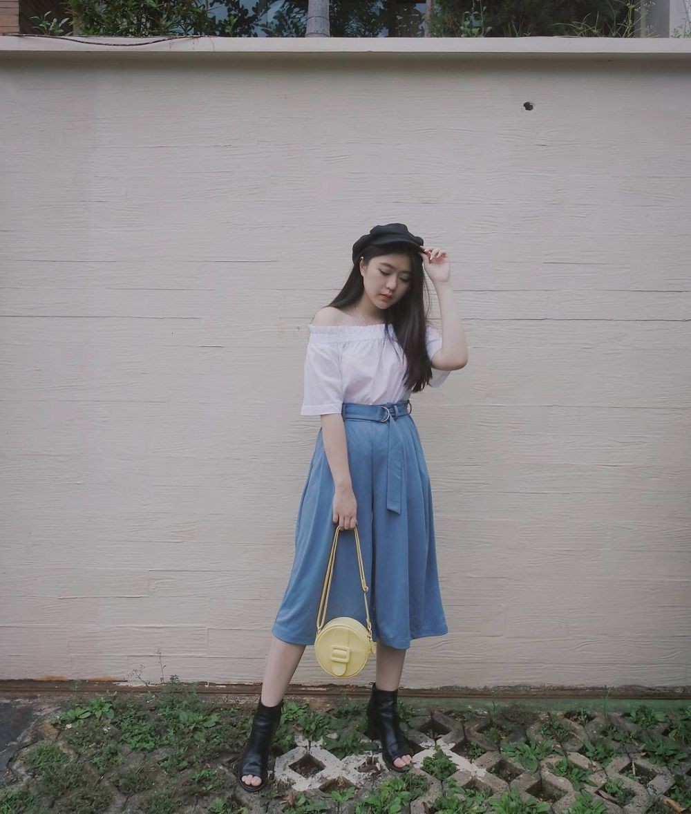 10 Gaya Mix and Match Skirt ala Joy Carolines, Bikin Makin Girly!