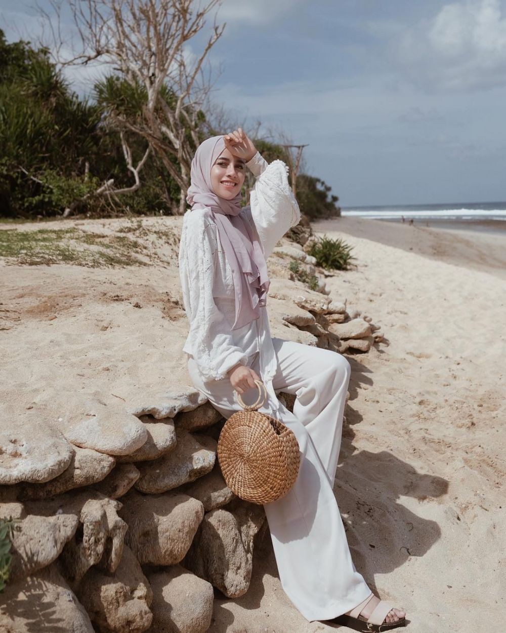 Ootd Pantai Wanita Hijab Simple - Hijab Casual